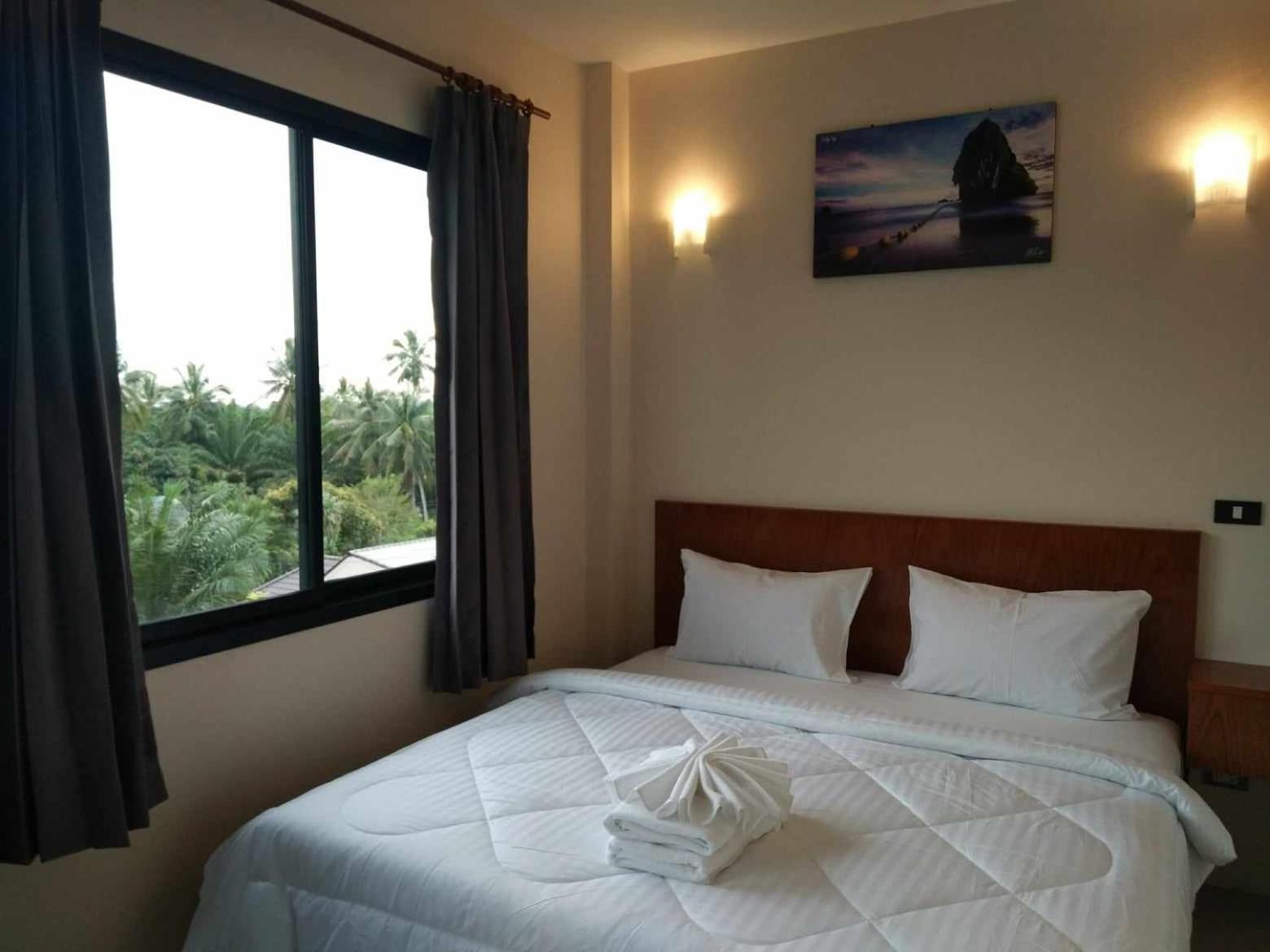 Sj House Hotel Aonang Ban Khlong Haeng Eksteriør billede