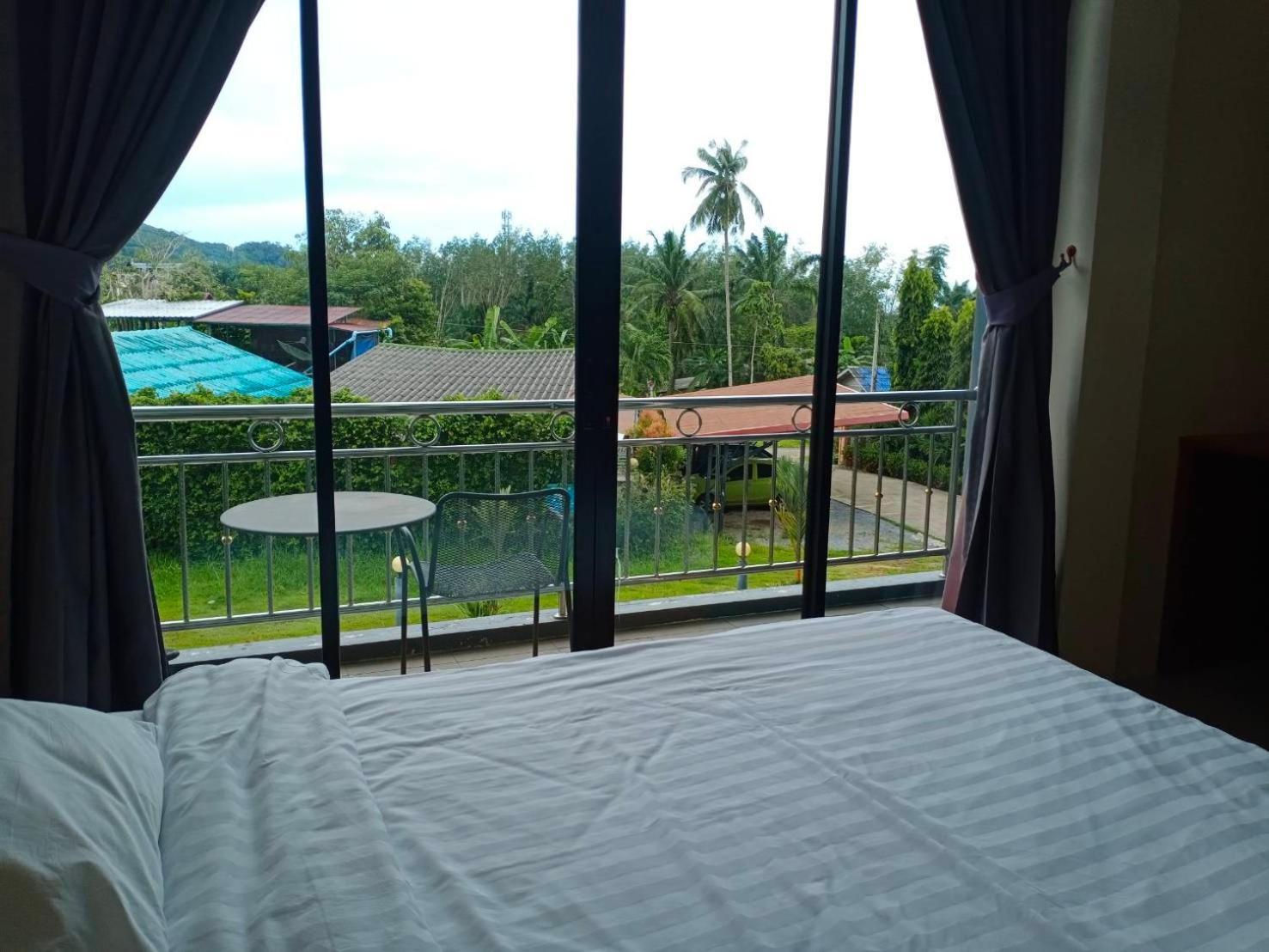 Sj House Hotel Aonang Ban Khlong Haeng Eksteriør billede