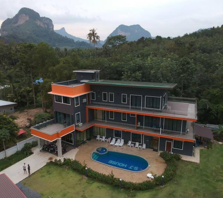 Sj House Hotel Aonang Ban Khlong Haeng Eksteriør billede